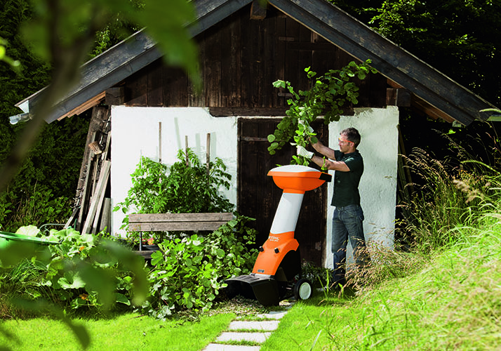 Instalación de Robot cortacesped STIHL IMOW - Maquinaria Agrícola